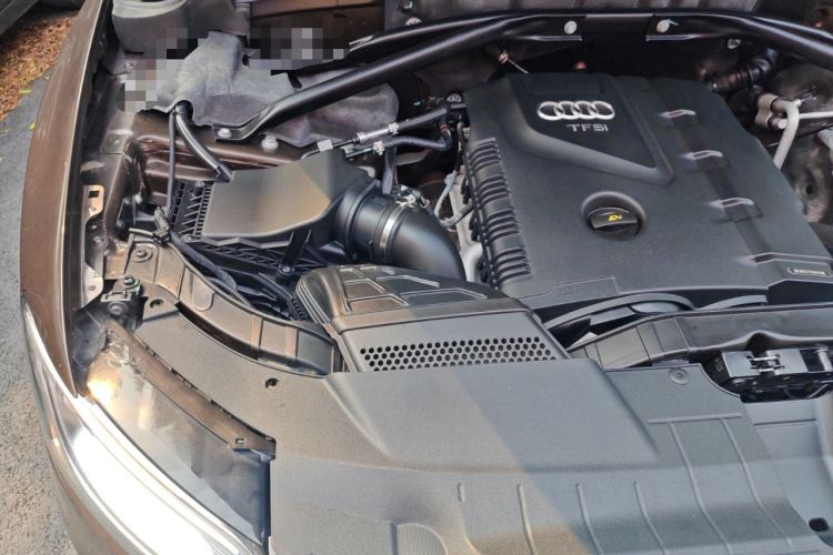 Used Audi Q5 2013 40 TFSI Technology Edition Engine Bay Right