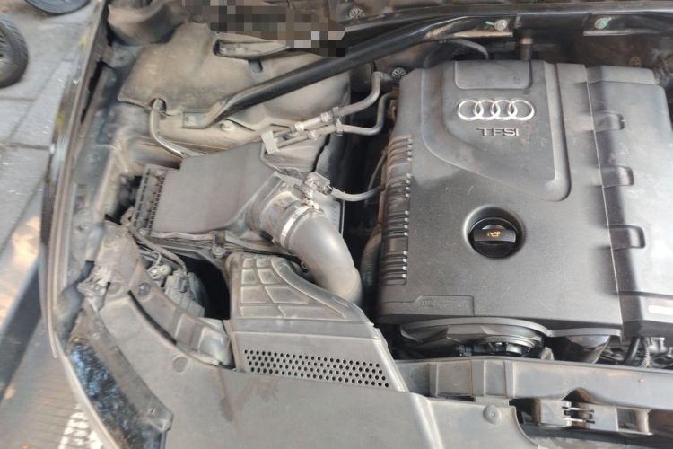 Used Audi Q5 2013 40 TFSI Technology Edition Engine Bay Right