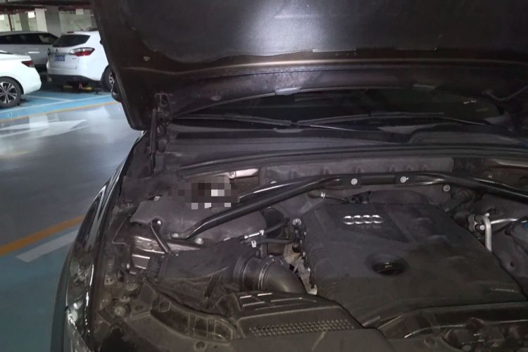 Used Audi Q5 2013 40 TFSI Comfort Edition Engine Bay Right