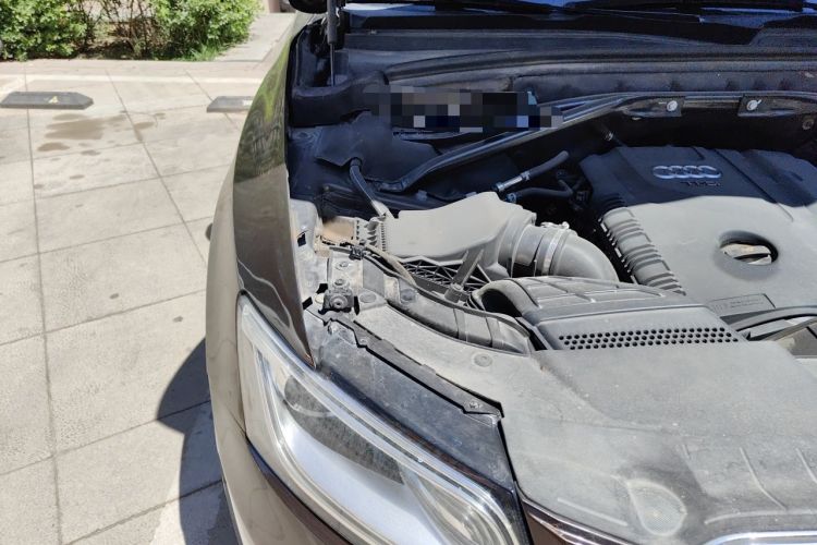 Used Audi Q5 2013 40 TFSI Luxury Model Engine Bay Right