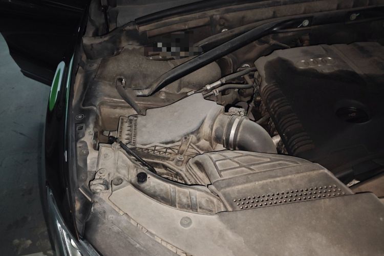 Used Audi Q5 2013 40 TFSI Technology Edition Engine Bay Right