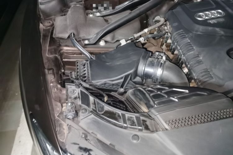 Used Audi Q5 2013 40 TFSI Technology Edition Engine Bay Right