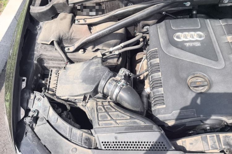 Used Audi Q5 2013 40 TFSI Technology Edition Engine Bay Right