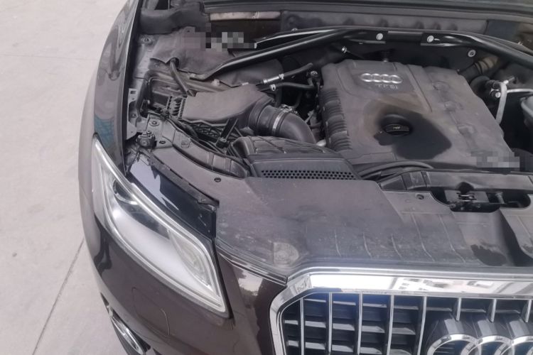 Used Audi Q5 2013 40 TFSI Technology Edition Engine Bay Right