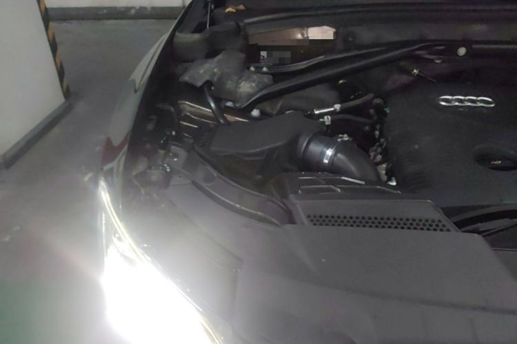 Used Audi Q5 2013 40 TFSI Technology Edition Engine Bay Right