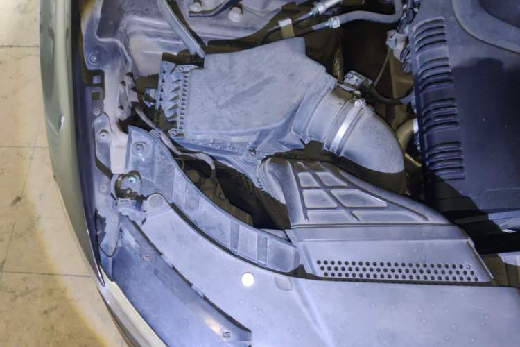 Used Audi Q5 2013 40 TFSI Technology Edition Engine Bay Right