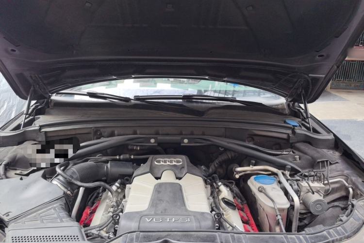 Used Audi Q5 2013 45 TFSI quattro Sport Edition Engine Bay