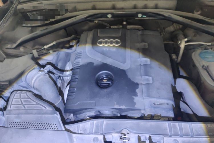 Used Audi Q5 2013 40 TFSI Technology Edition Engine Bay