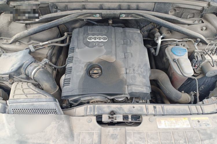 Used Audi Q5 2013 40 TFSI Technology Edition Engine Bay