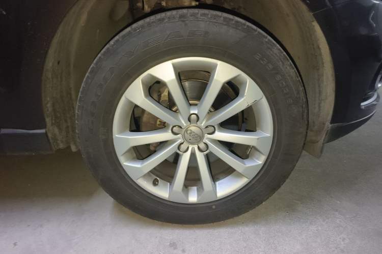 Used Audi Q5 2013 40 TFSI Technology Edition Exterior 7