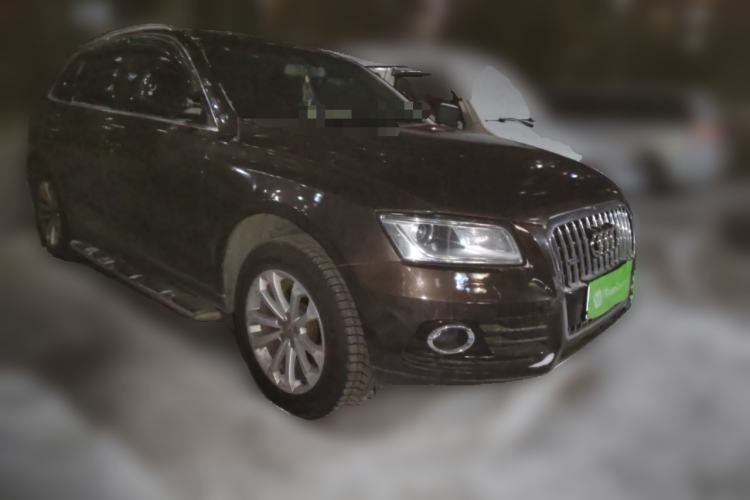 Used Audi Q5 2013 40 TFSI Technology Edition Front Right 45 Deg