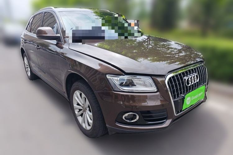 Used Audi Q5 2013 40 TFSI Technology Edition Front Right 45 Deg