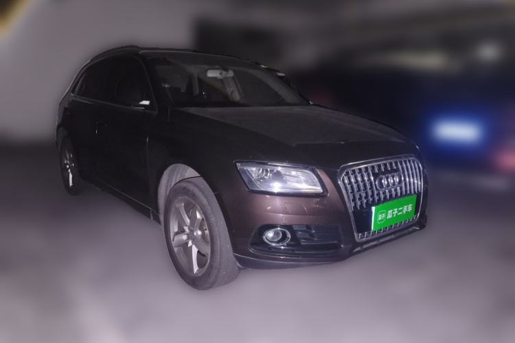 Used Audi Q5 2013 40 TFSI Comfort Edition Front Right 45 Deg