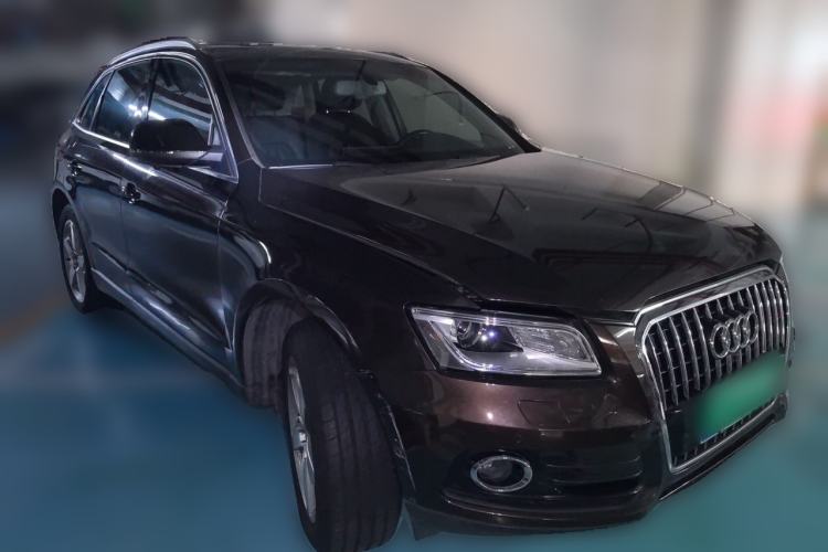 Used Audi Q5 2013 40 TFSI Comfort Edition Front Right 45 Deg