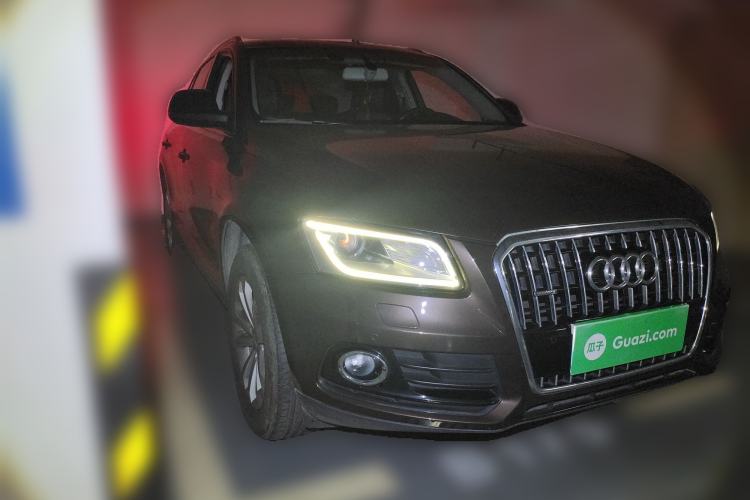 Used Audi Q5 2013 40 TFSI Technology Edition Front Right 45 Deg