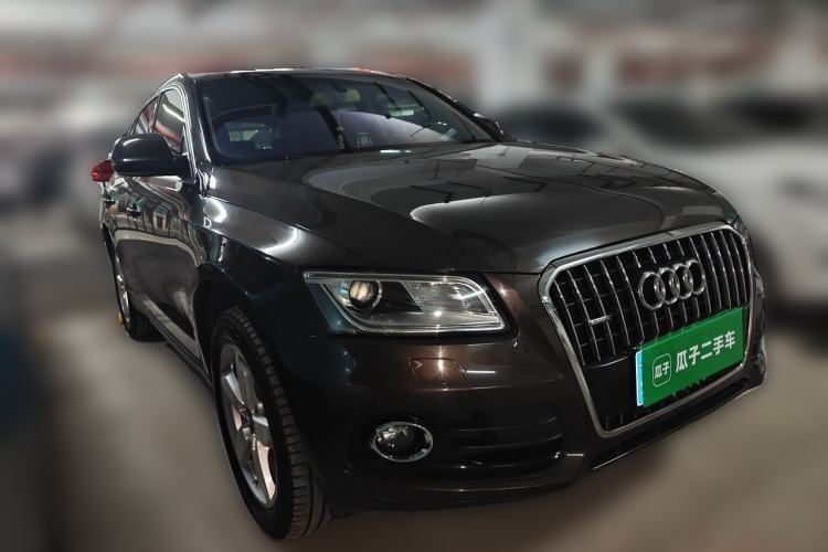 Used Audi Q5 2013 40 TFSI Comfort Edition Front Right 45 Deg