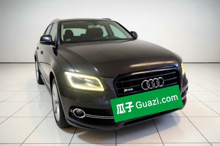 Used Audi Q5 2013 40 TFSI Technology Edition Front Right 45 Deg