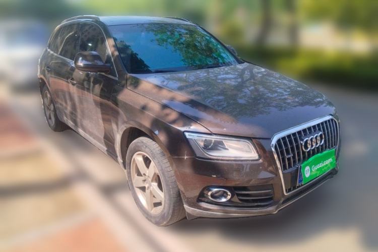 Used Audi Q5 2013 40 TFSI Comfort Edition Front Right 45 Deg