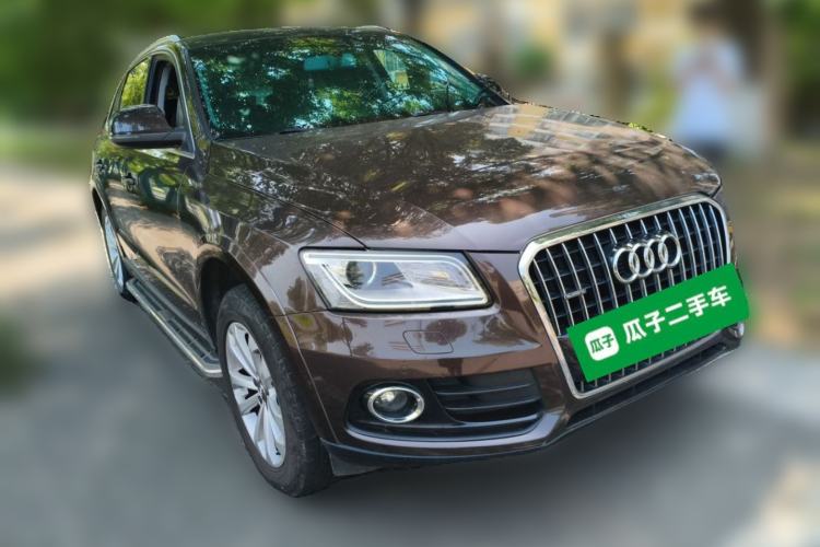 Used Audi Q5 2013 40 TFSI Technology Edition Front Right 45 Deg