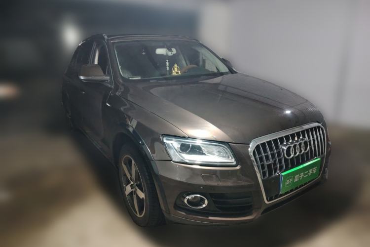 Used Audi Q5 2013 40 TFSI Comfort Edition Front Right 45 Deg