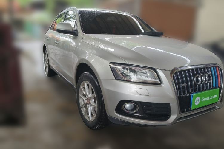 Used Audi Q5 2013 40 TFSI Ambition Front Right 45 Deg
