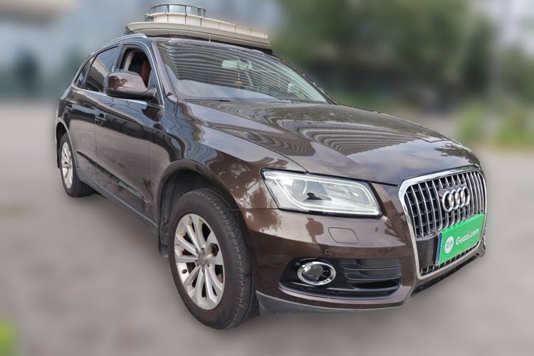 Used Audi Q5 2013 40 TFSI Technology Edition Front Right 45 Deg