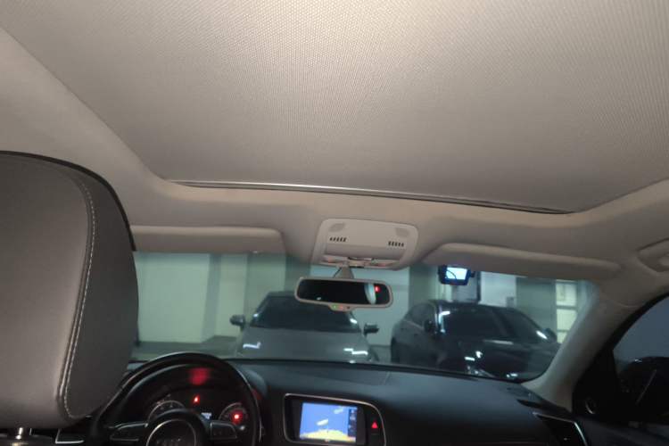 Used Audi Q5 2013 40 TFSI Comfort Edition Headliner