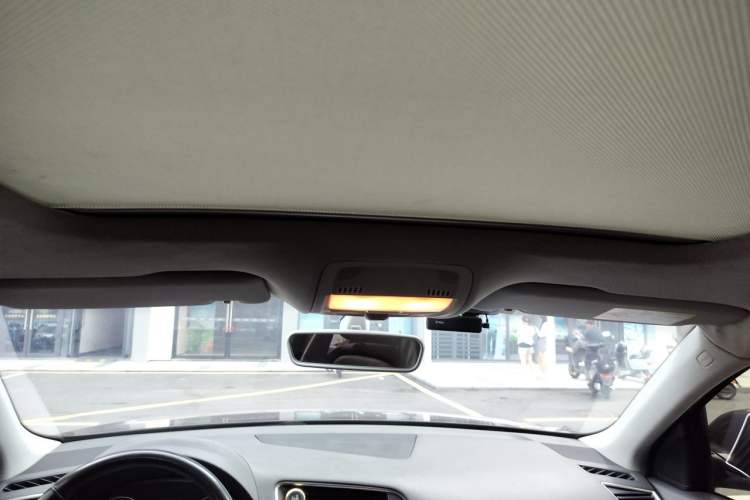 Used Audi Q5 2013 40 TFSI Technology Edition Headliner
