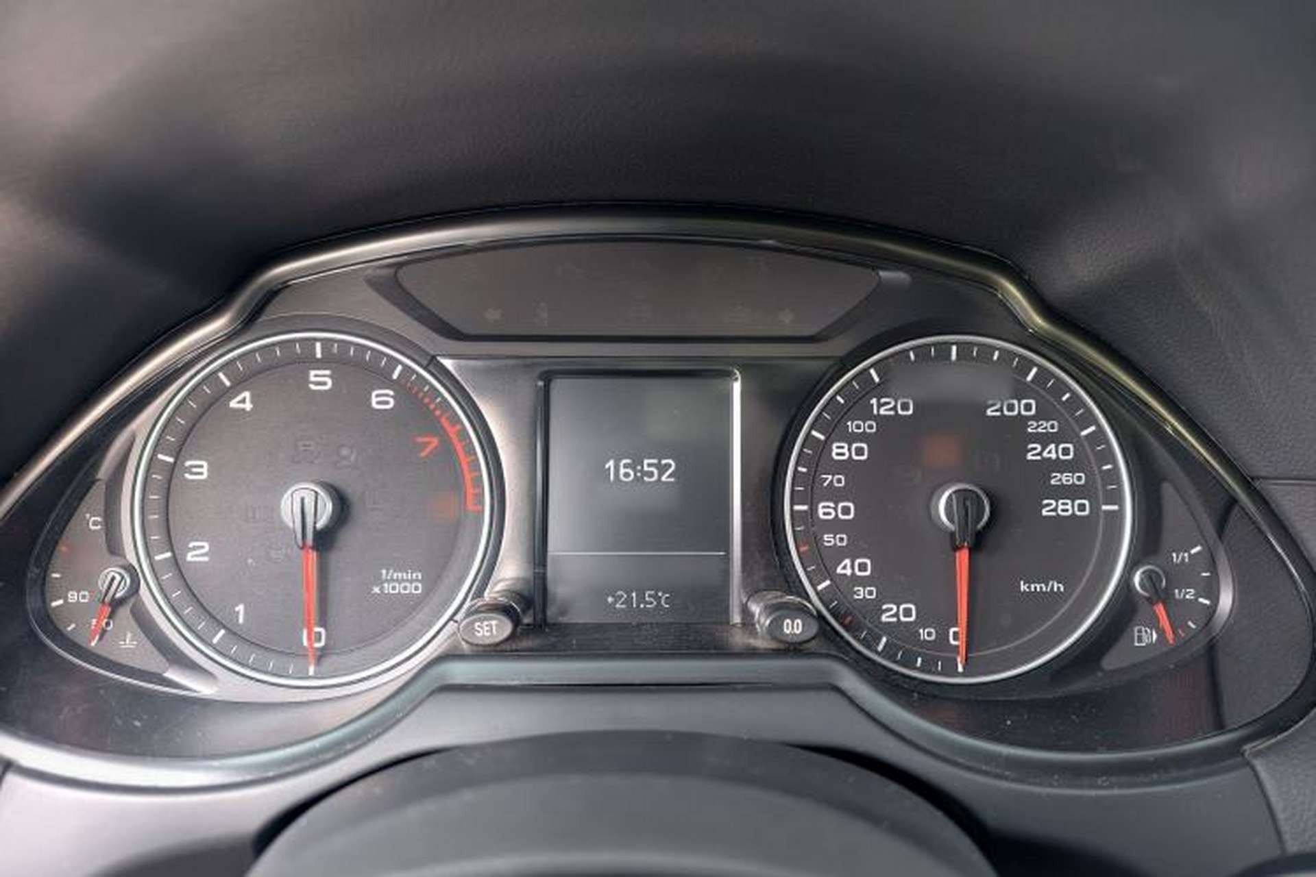 Used Audi Q5 2013 40 TFSI Technology Edition Instrument Cluster