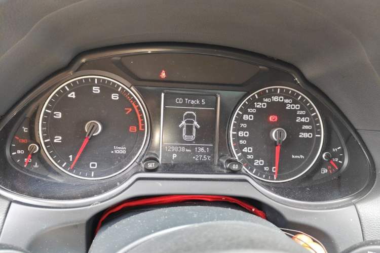 Used Audi Q5 2013 40 TFSI Ambition Instrument Cluster