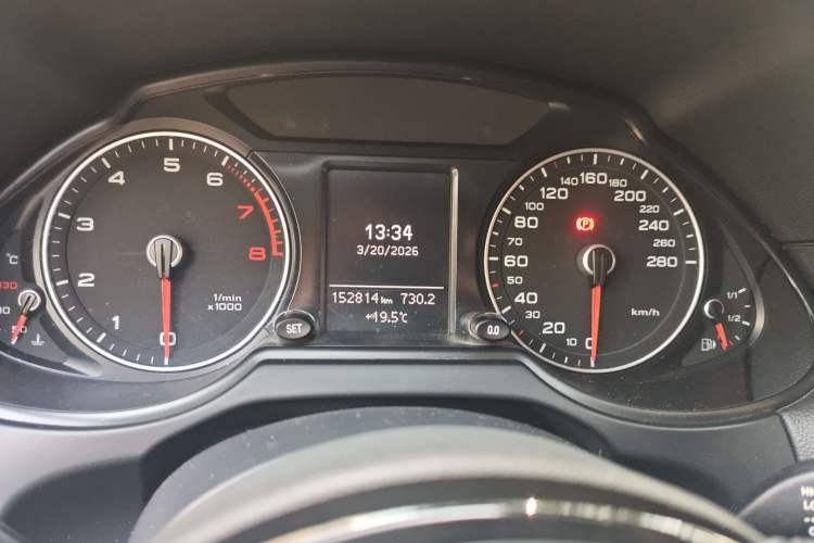 Used Audi Q5 2013 40 TFSI Technology Edition Instrument Cluster