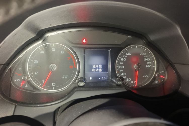 Used Audi Q5 2013 40 TFSI Technology Edition Instrument Cluster