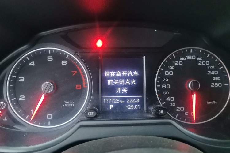 Used Audi Q5 2013 40 TFSI Technology Edition Instrument Cluster