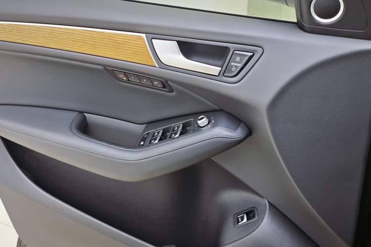 Used Audi Q5 2013 45 TFSI quattro off-road version Interior 9
