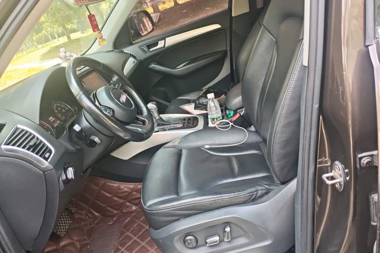 Used Audi Q5 2013 40 TFSI Technology Edition Left Front Seat
