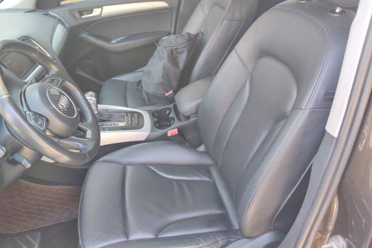 Used Audi Q5 2013 40 TFSI Technology Edition Left Front Seat
