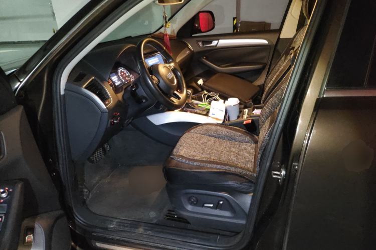 Used Audi Q5 2013 40 TFSI Technology Edition Left Front Seat