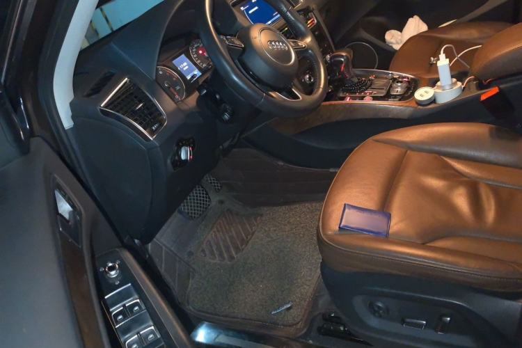Used Audi Q5 2013 40 TFSI Comfort Edition Left Front Seat