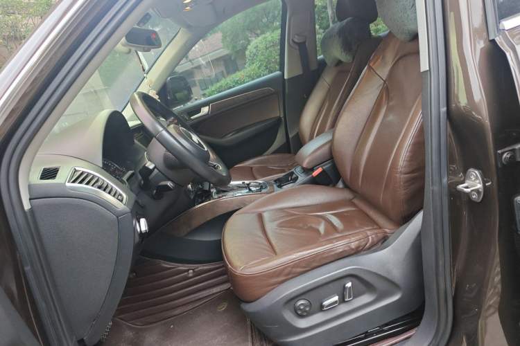 Used Audi Q5 2013 40 TFSI Comfort Edition Left Front Seat