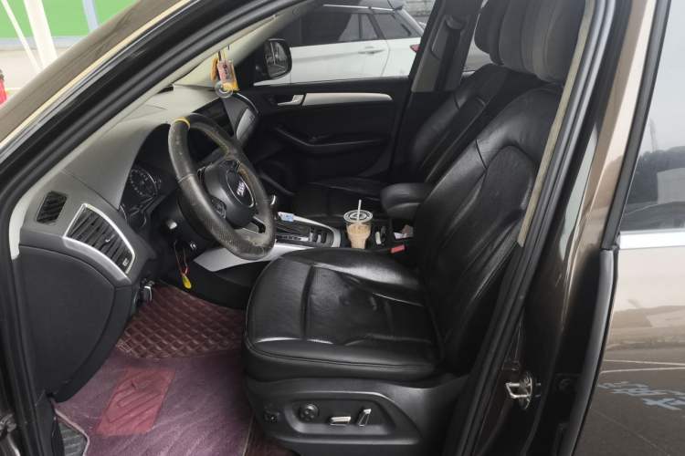Used Audi Q5 2013 40 TFSI Technology Edition Left Front Seat