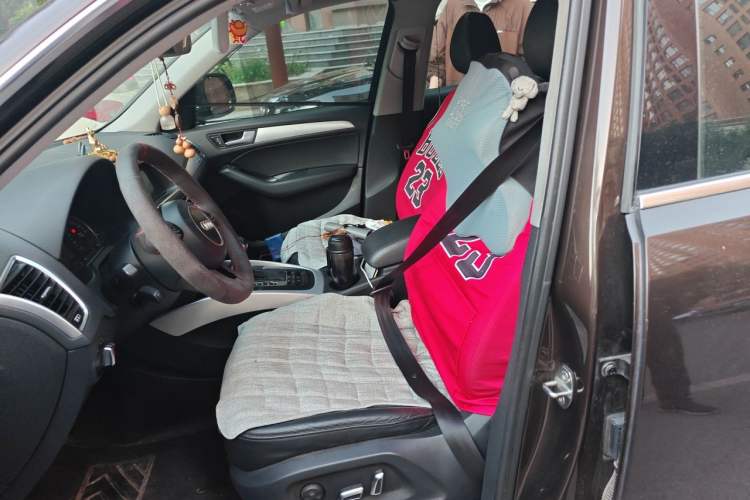 Used Audi Q5 2013 40 TFSI Technology Edition Left Front Seat
