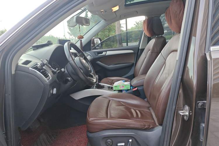 Used Audi Q5 2013 40 TFSI Technology Edition Left Front Seat