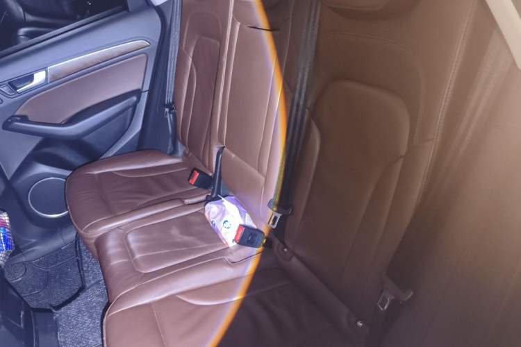 Used Audi Q5 2013 40 TFSI Comfort Edition Left Rear Seat