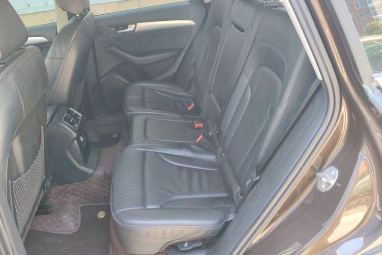 Used Audi Q5 2013 40 TFSI Technology Edition Left Rear Seat