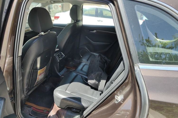 Used Audi Q5 2013 40 TFSI Luxury Model Left Rear Seat