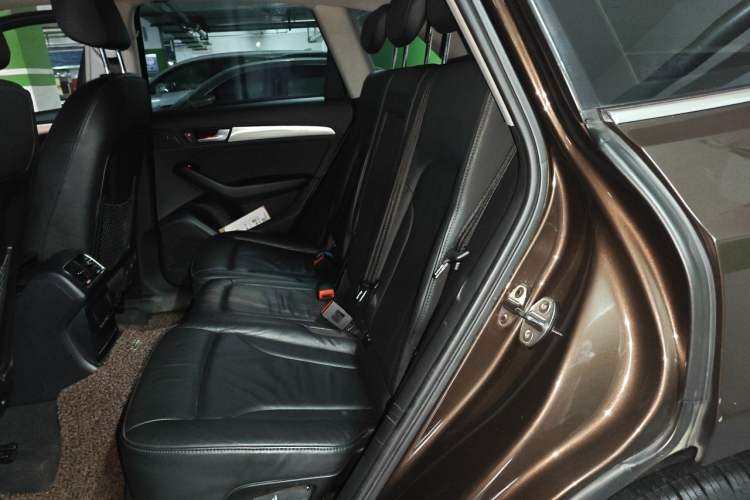 Used Audi Q5 2013 40 TFSI Technology Edition Left Rear Seat