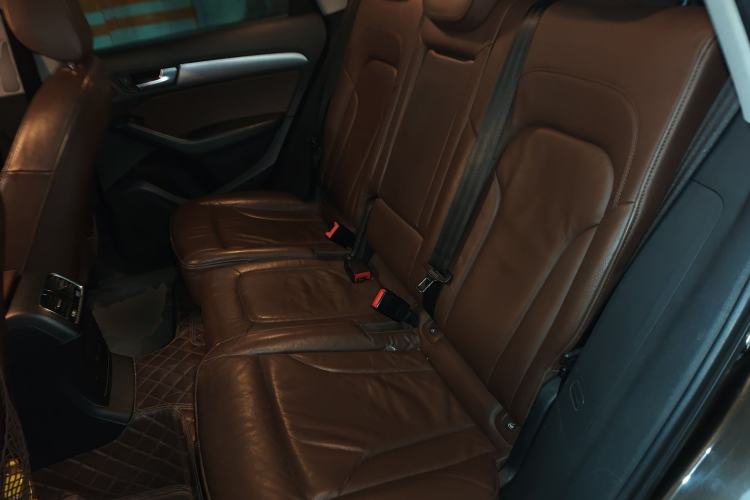 Used Audi Q5 2013 40 TFSI Technology Edition Left Rear Seat