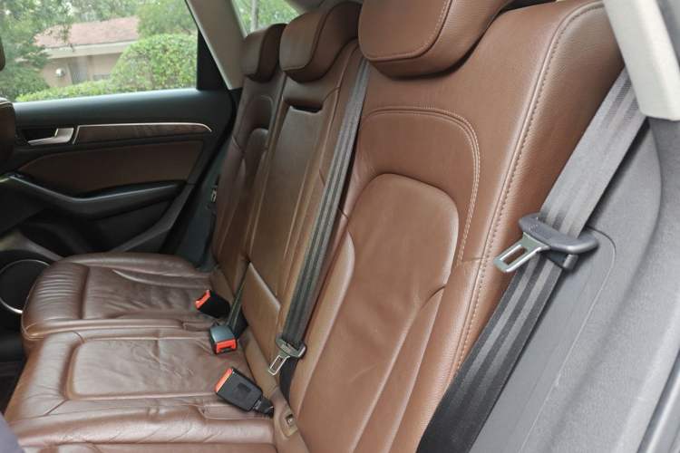 Used Audi Q5 2013 40 TFSI Comfort Edition Left Rear Seat