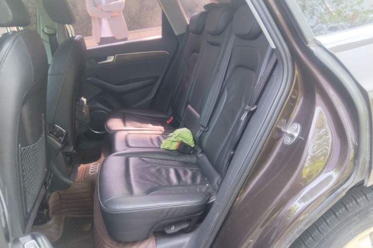 Used Audi Q5 2013 40 TFSI Comfort Edition Left Rear Seat