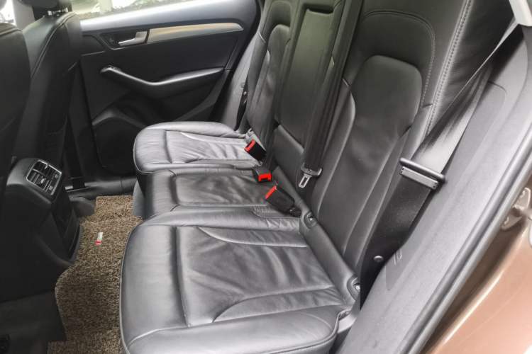 Used Audi Q5 2013 40 TFSI Technology Edition Left Rear Seat